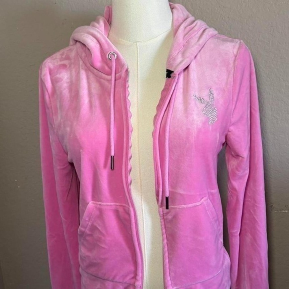 Pink Playboy - Picture 4 of 8